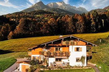 Unsere Früstückspension liegt in freier, ruhiger, erhöhter Lage, zwischen Berchtesgaden und Königssee. Urlaub in Bayern - Bischofswiesen mit seinen 5 Ortsteilen Stanggaß, Engedey, Strub, Winkl und Loipl erfüllt Ihnen zu jeder Jahreszeit alle Wünsche für e