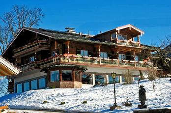 Gemütliches Urlaubszuhause in himmlischer Ruhe, große Sonnenterrasse, Liegewiese und Sauna, herrliche Wandermöglichkeiten mit traumhaften Ausblicken.