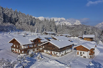 Urlaub im Berchtesgadener Land in Oberbayern. Winterferien im Superior-Hotel Restaurant Hundsreitlehen in Bischofswiesen.